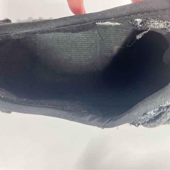 Authentic adidas Yeezy Boost 350 'Pirate Black'‎ 2016 Sz.6M (7½Wo) - Picture 8 of 12